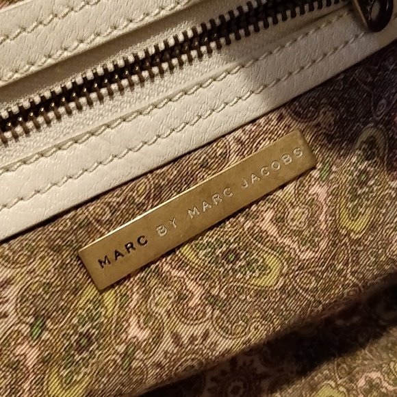 * Marc by Marc Jacobs Farridah Leather Pocket - Picture 4 of 8